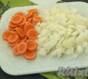 Zeleninová polievka s kuracími prsiami
